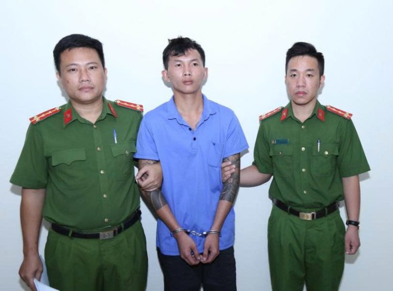 Nghi can giết người, cướp tài sản lấy tiền chơi game bị bắt Hoang Thanh Cong bi Cong an Dong Nai tam giu hinh su voi hanh vi giet nguoi cuop tai san. 45567