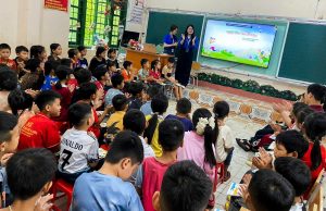 Đoàn trường Quốc tế – ĐHQGHN khai giảng lớp học hè ý nghĩa tại xã Bát Xát, Lào Cai