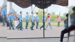 Chiến sĩ đu trend phục vụ chị em: mệt còn hơn lúc tập luyện