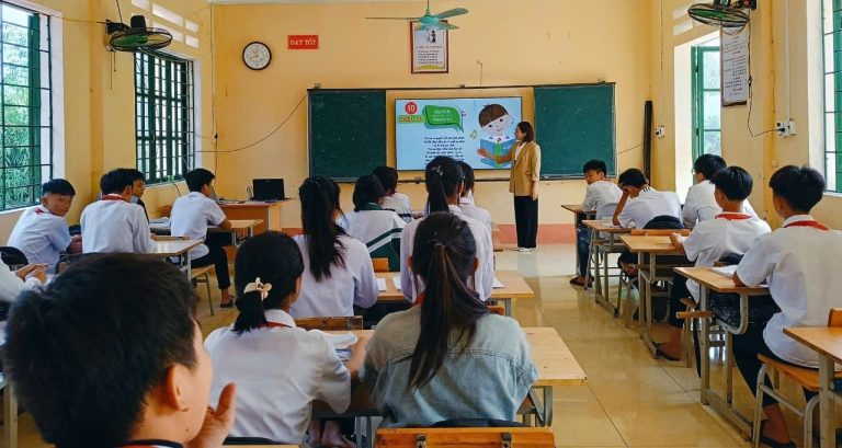 Lào Cai cần hơn 1.900 giáo viên hợp đồng trong năm học 2025 – 2026 ly do bat ngo khien hon 900 giao vien lao cai truot khen thuong 46054