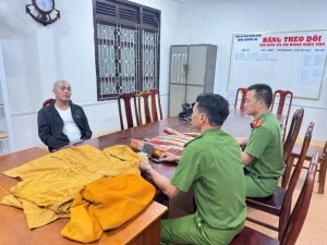 Bắt nam thanh niên giả danh nhà sư “đuổi vong” để đào lửa ở Đắk Lắk