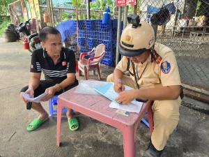 TP.HCM: Tài xế và chủ xe ben bị phạt hơn 120 triệu đồng vì chạy vào đường cấm, chở quá tải