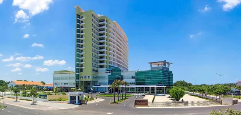Sở Y tế TPHCM yêu cầu Bệnh viện Bà Rịa làm rõ vụ nam sinh thiệt mạng nghi do chậm cấp cứu.