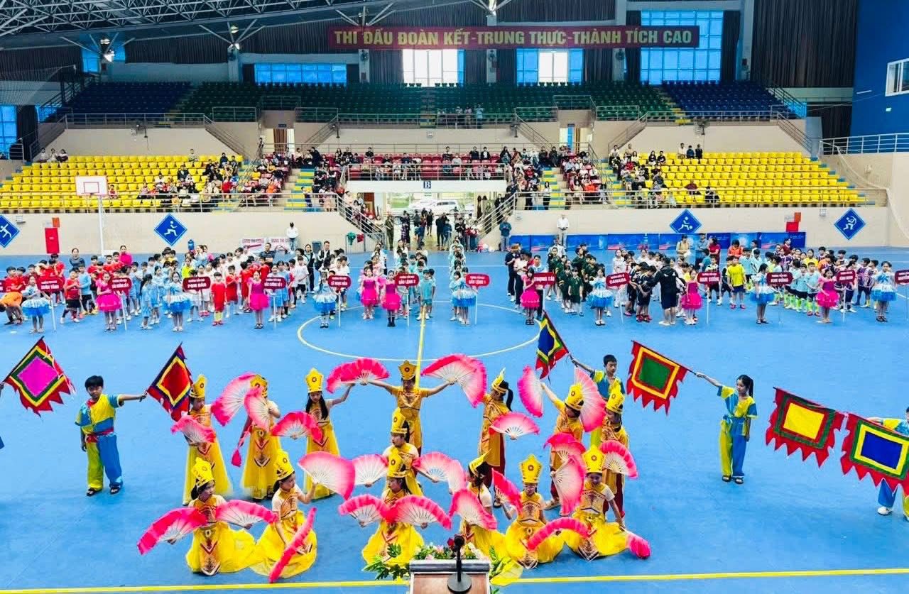 Sôi động khai mạc Giải Futsal “Tranh cúp Tiểu học Bắc Lệnh mở rộng” lần IV năm 2025