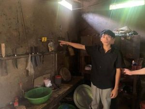 Khởi tố con trai dùng dao tấn công bố đẻ trọng thương