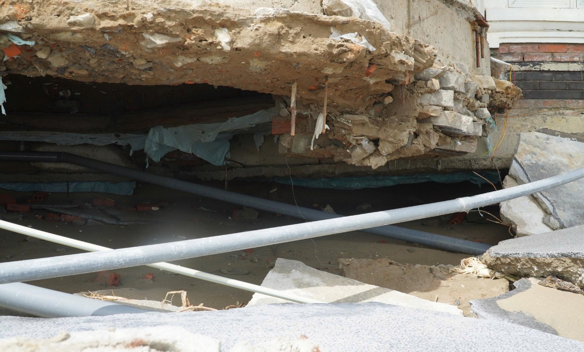 Loạt biệt thự ‘trơ trọi’ sau bão: Kết cấu móng lạ, Sở Xây dựng phủ nhận trách nhiệm nghiệm thu