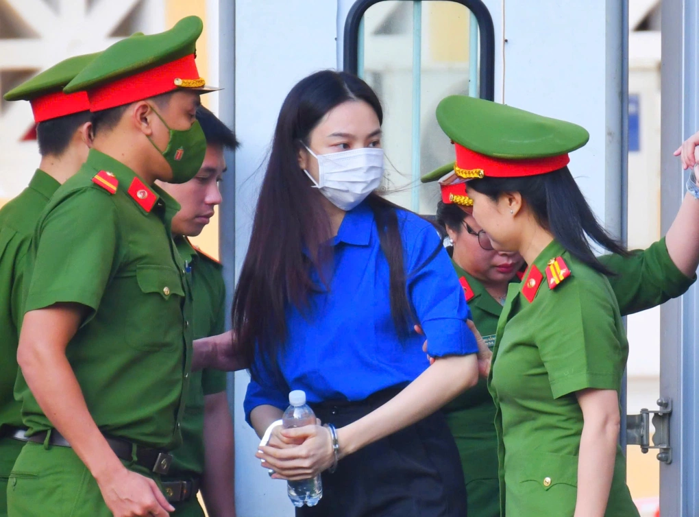 Sáng nay hoa hậu Thùy Tiên, Quang Linh, Hằng Du Mục hầu tòa