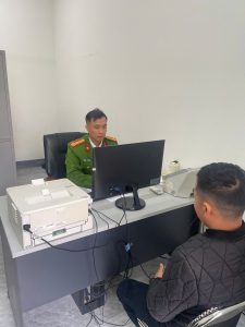 Công an phường Cam Đường xử phạt trường hợp chia sẻ thông tin sai sự thật trên mạng xã hội