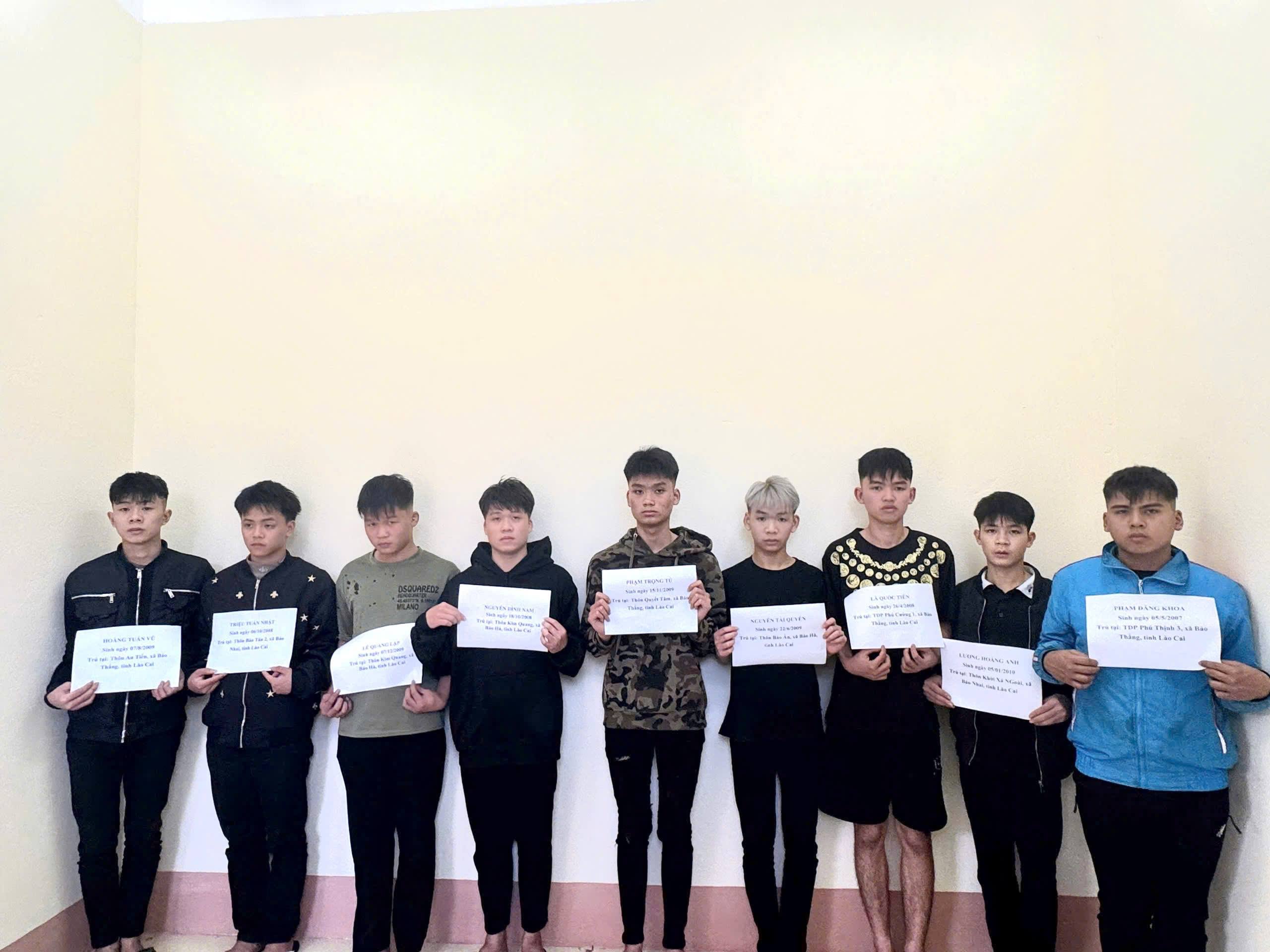 Công an xã Bảo Hà xử lý nhóm thanh thiếu niên tụ tập gây mất trật tự, sử dụng súng cao su quay clip đăng mạng xã hội