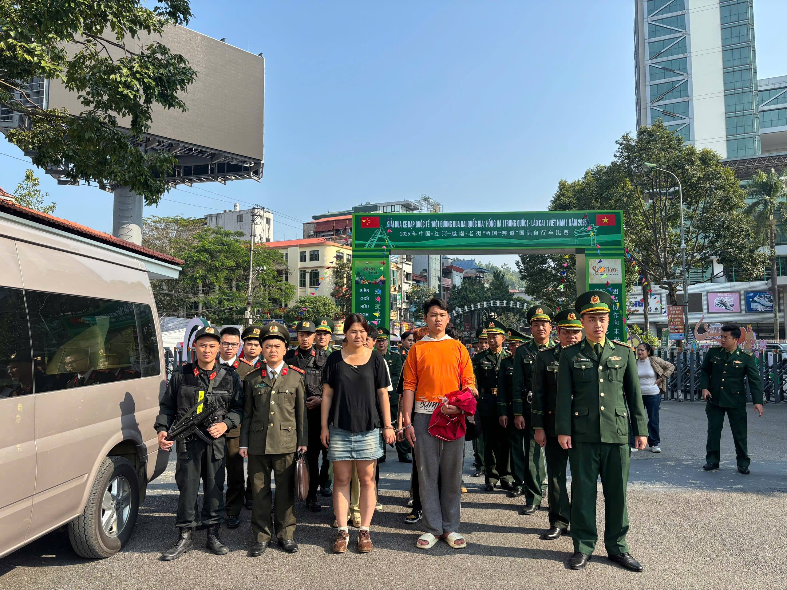 Ngăn chặn từ sớm, trục xuất kịp thời 7 đối tượng nhập cảnh trái phép qua biên giới Lào Cai