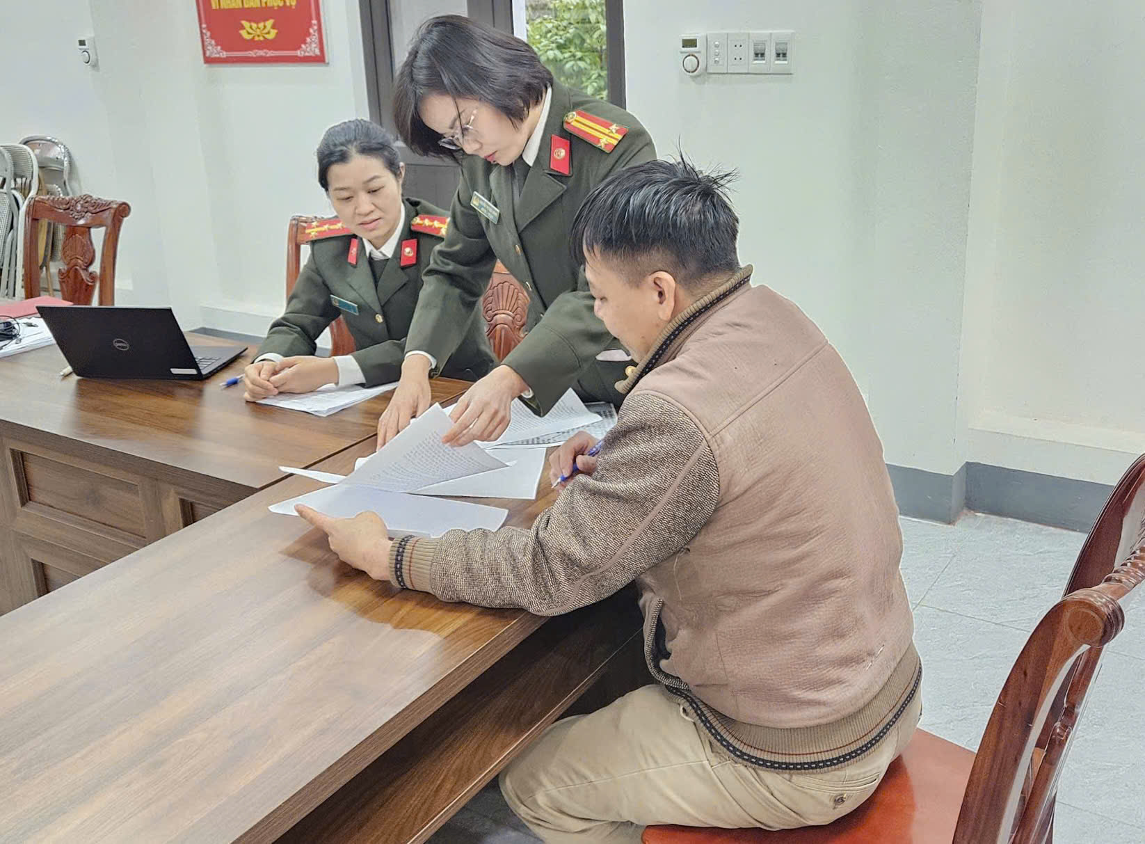 Lào Cai: Chia sẻ thông tin sai sự thật về lực lượng công an, người đàn ông bị phạt 7,5 triệu đồng