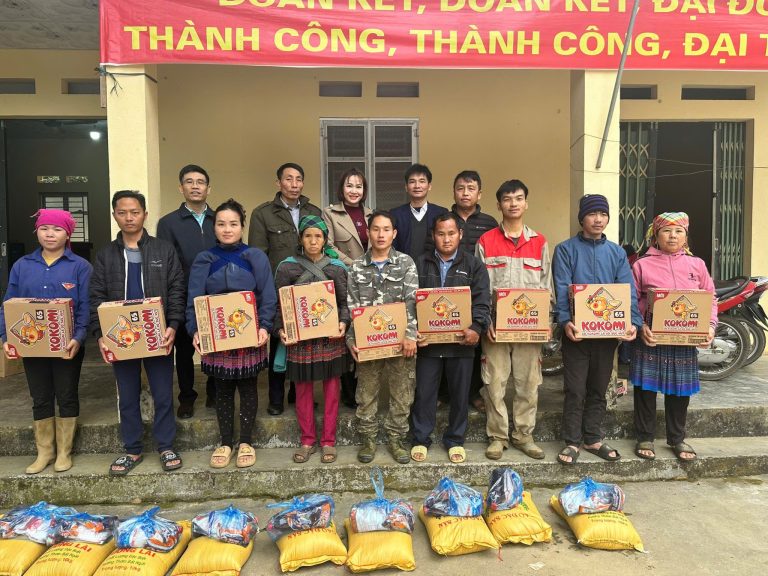 Chung tay sẻ chia – Ấm lòng hộ nghèo tại xã Bảo Thắng